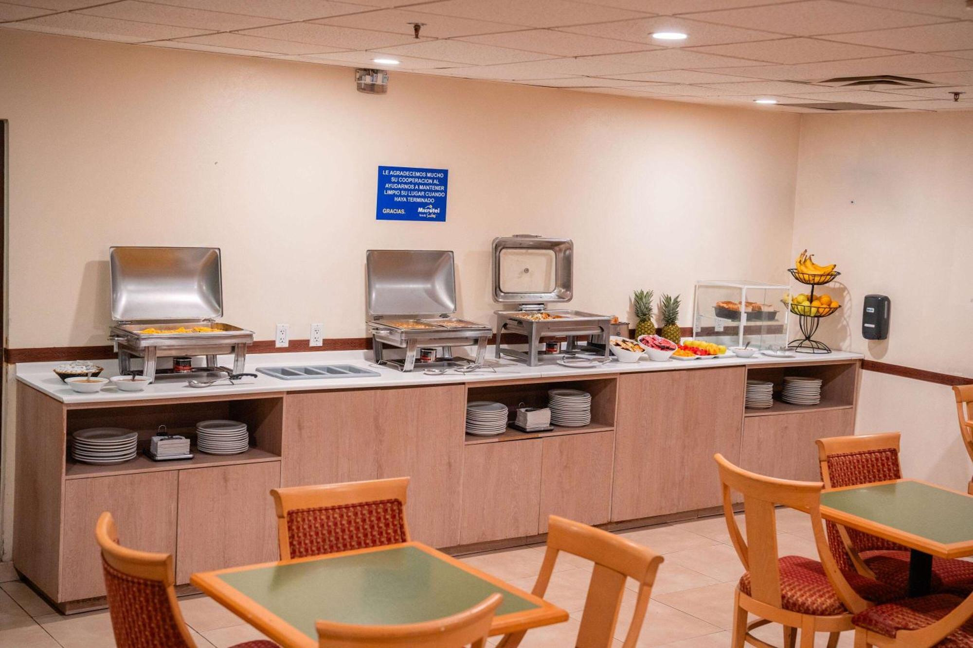 Microtel Inn And Suites By Wyndham Ciudad Juarez, Us Consulate Esterno foto