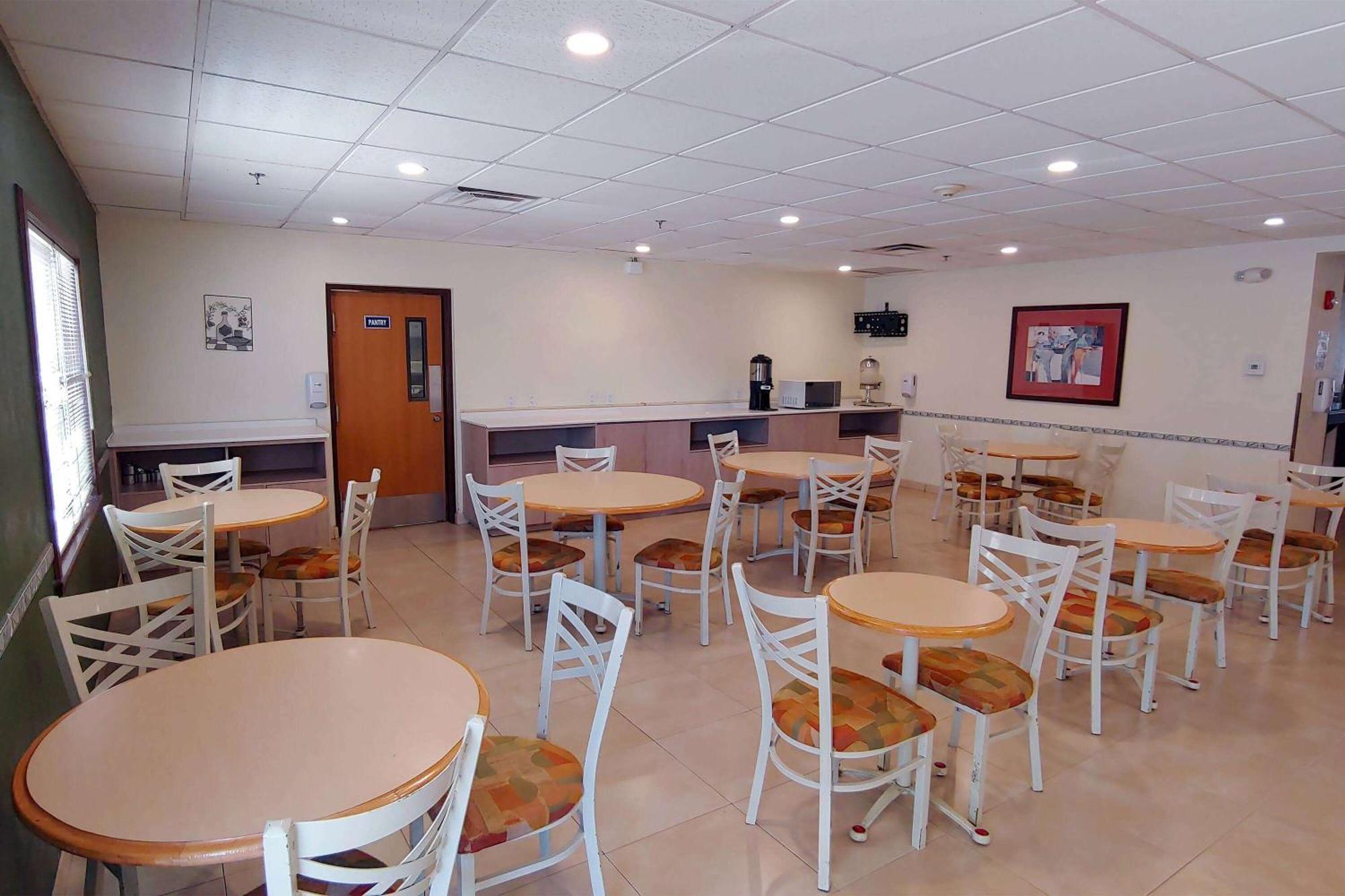 Microtel Inn And Suites By Wyndham Ciudad Juarez, Us Consulate Esterno foto
